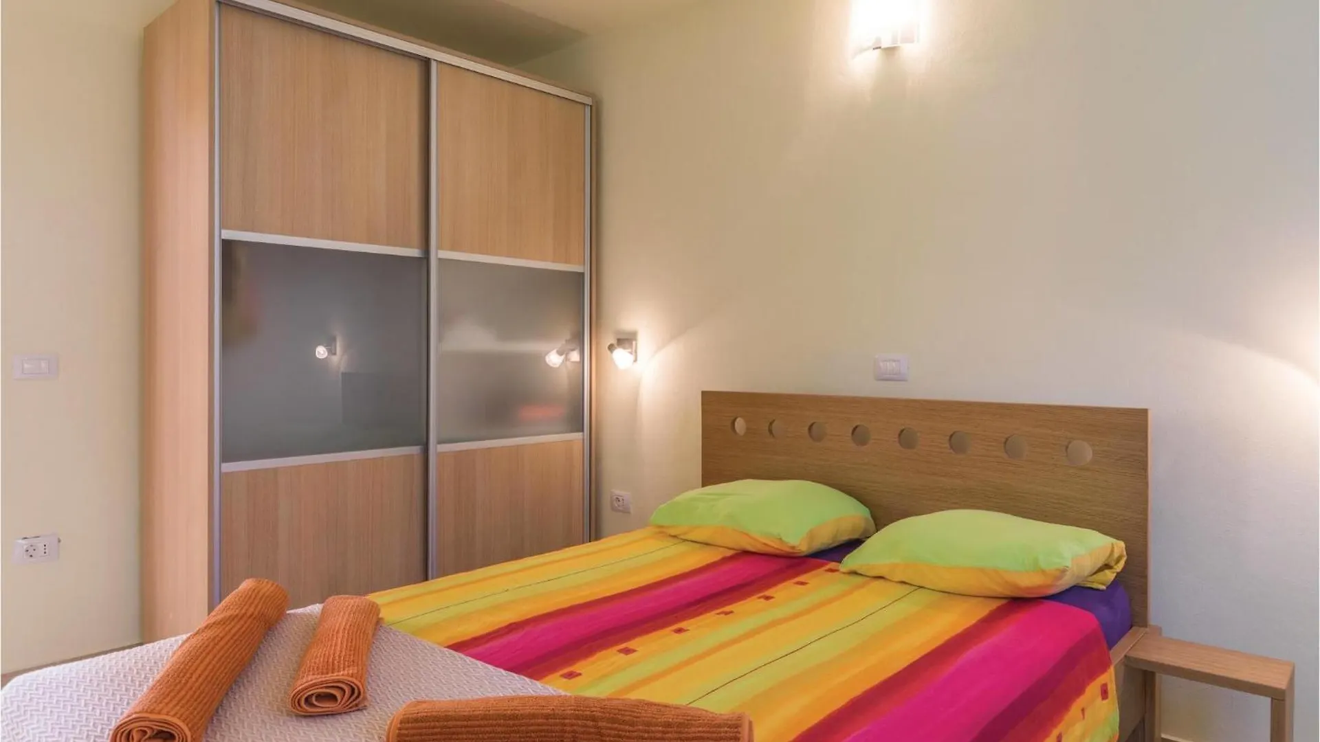Gorgeous Home In Medulin With Kitchen Casa vacanze