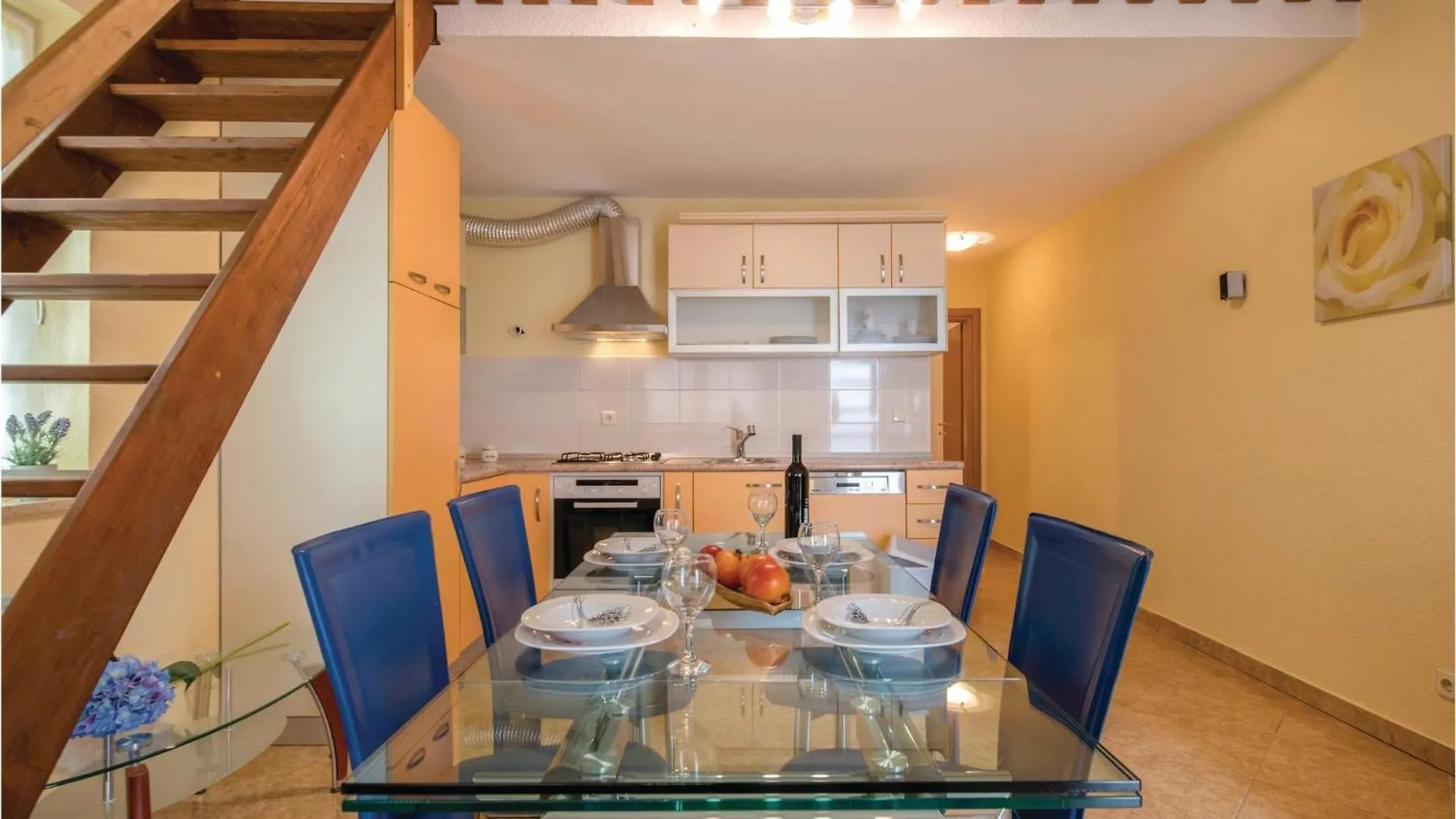Gorgeous Home In Medulin With Kitchen 0*,