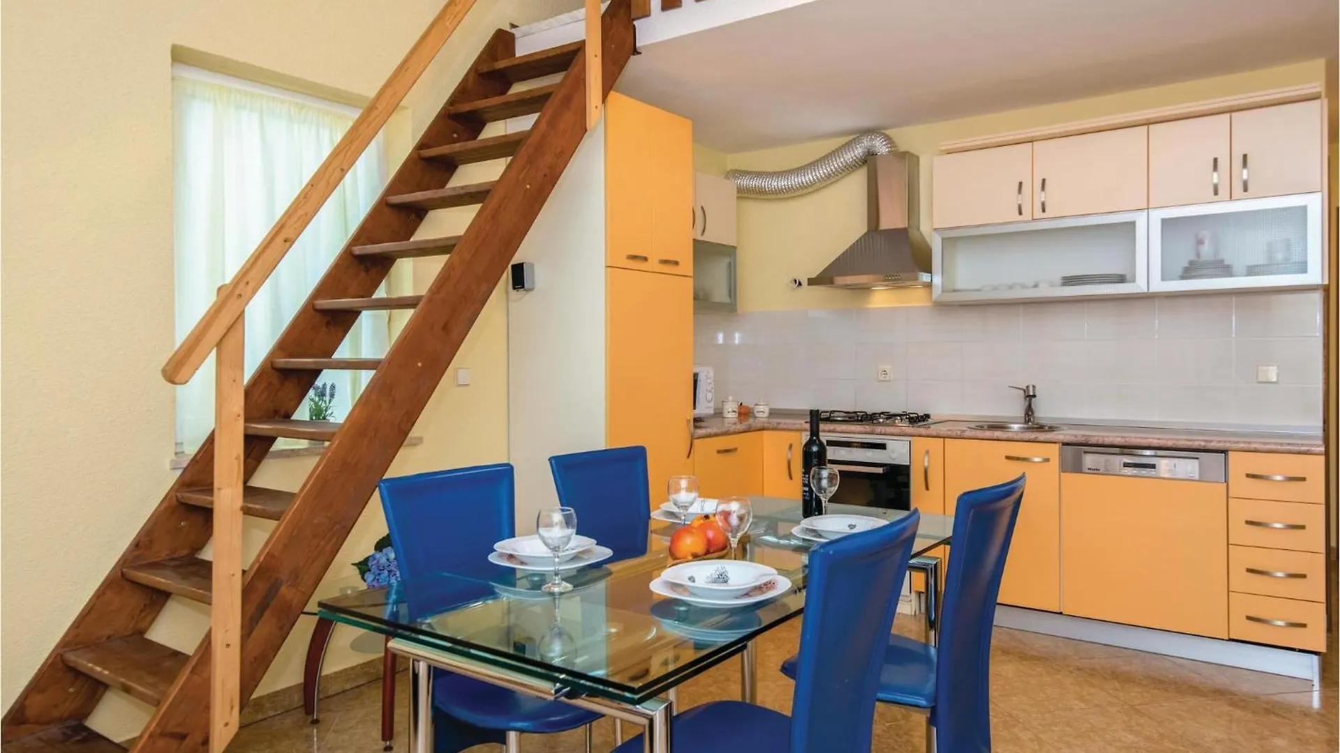 Gorgeous Home In Medulin With Kitchen