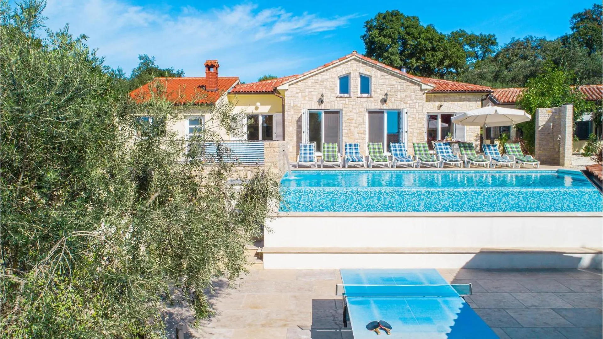 Gorgeous Home In Medulin With Kitchen Holiday home
